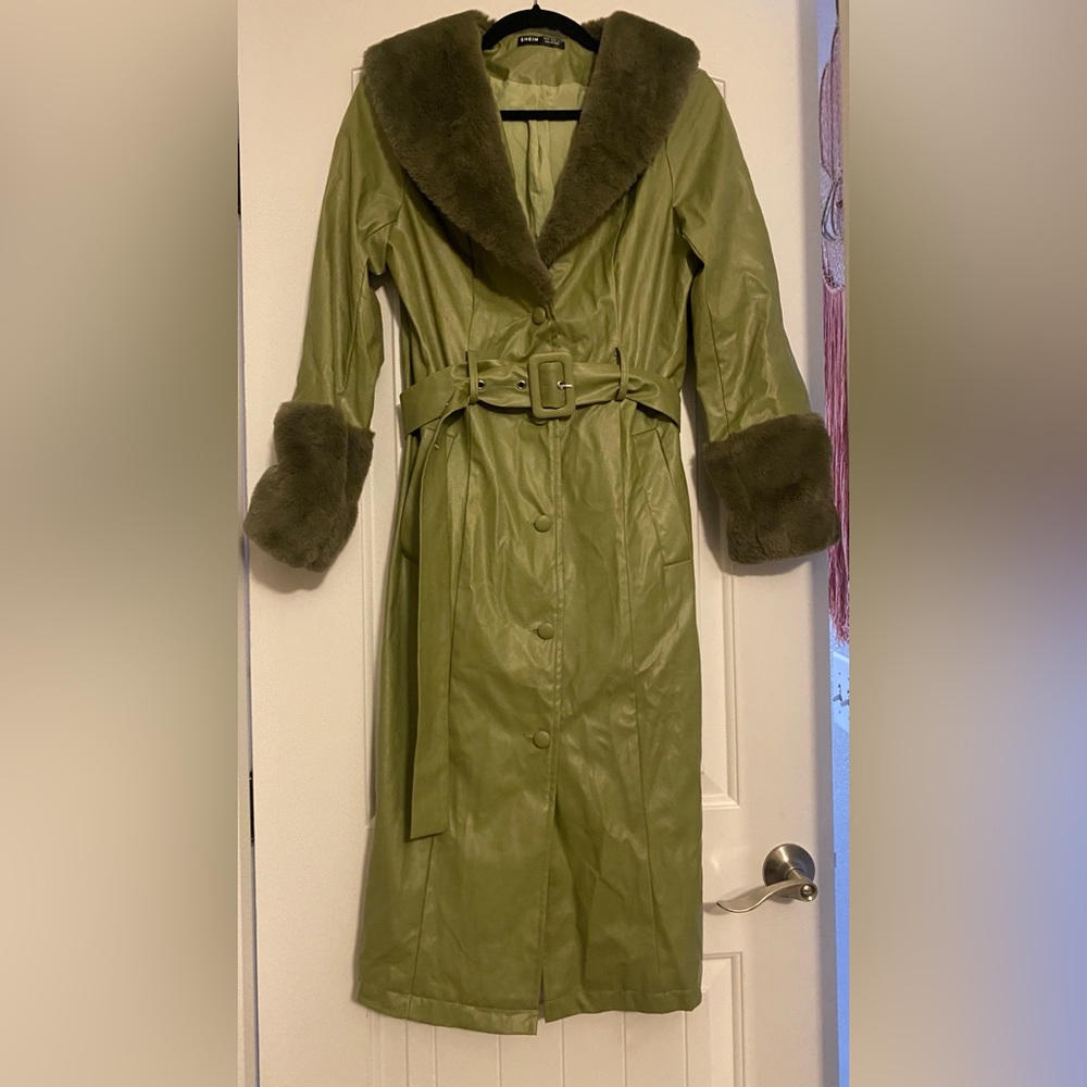 XSOLDX Olive green vintage inspired coat